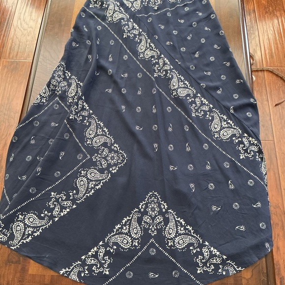 NEW Theory Sopheena Bandana 100% Silk Maxi Skirt In Navy Ivory *damage* - Picture 6 of 15